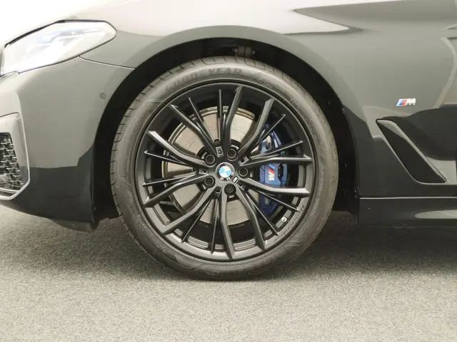 BMW 5 Serie Touring 530i 2020 Benzine 8