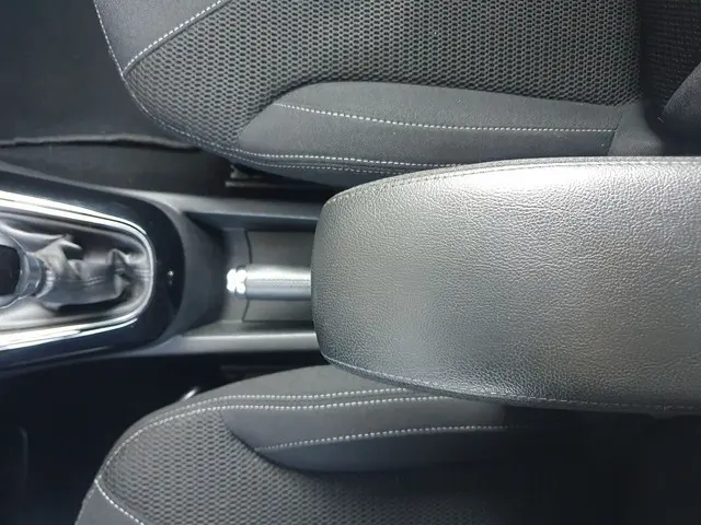 Citroën DS3 1.2 VTi So Chic 2014 Benzine 37