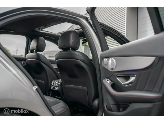 Mercedes-Benz C-Klasse 43 AMG 4MATIC 2015 Benzine 33