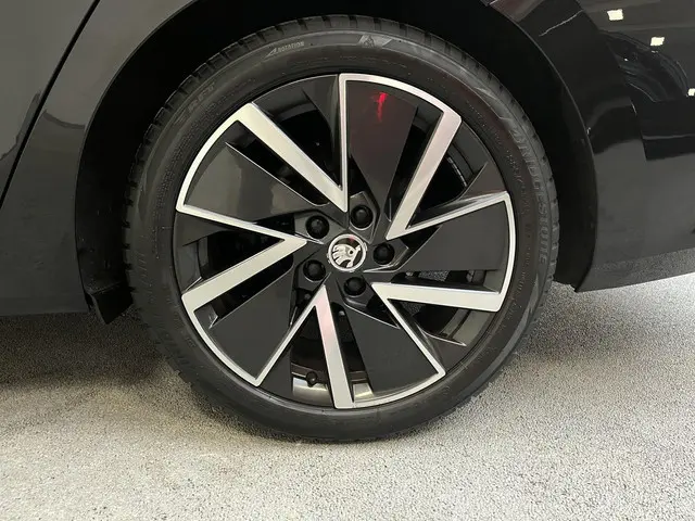 Škoda Octavia 1.0 e-TSI Sport Business 2022 Benzine 30