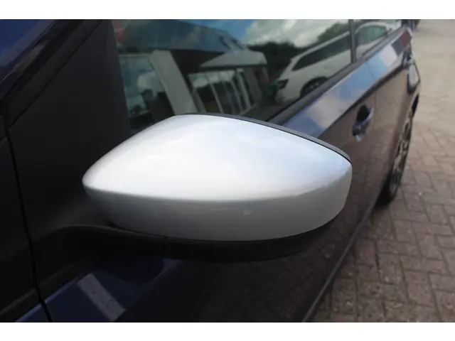 Volkswagen up! 1.0 CLUB high up! BlueMotion 2015 Benzine 7