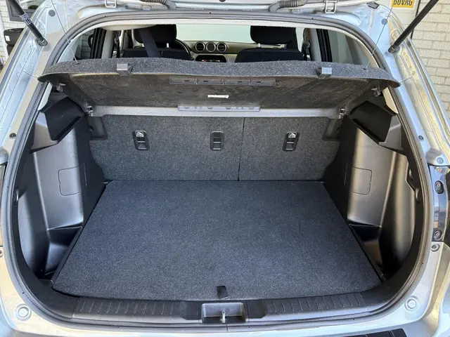 Suzuki Vitara 1.6 Exclusive 2015 Benzine 31