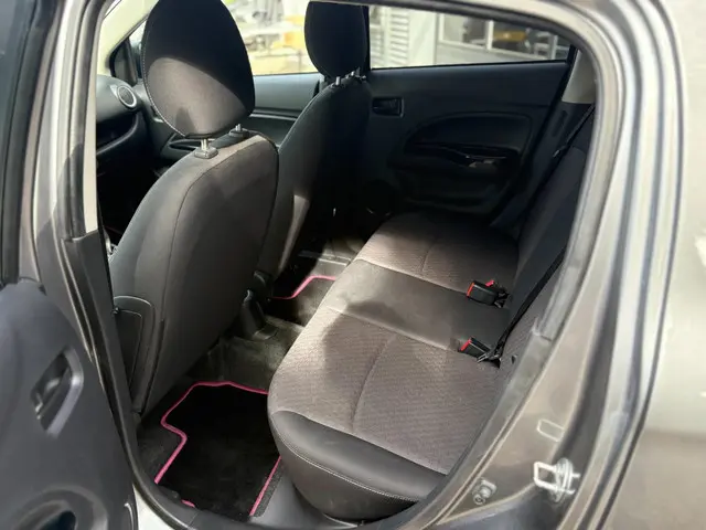 Mitsubishi Space Star 1.0 Intense+ 2016 Benzine 15