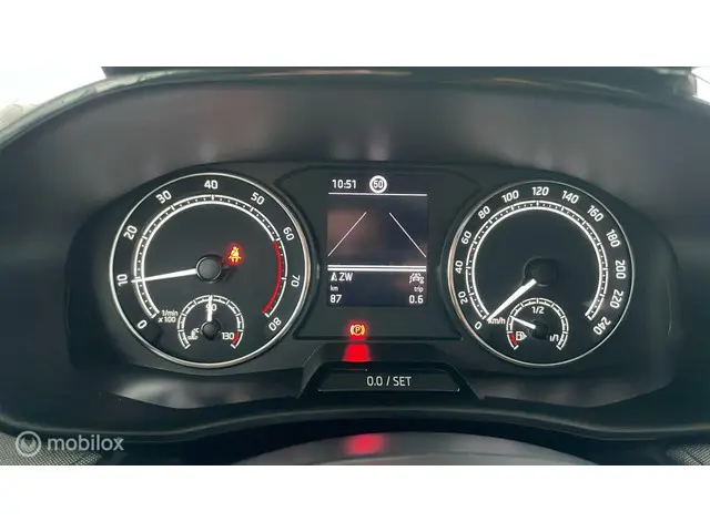 Škoda Fabia 1.0 TSI 81kw 6-bak 87km!! 2024 Benzine 12