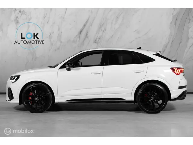 Audi RSQ3 2