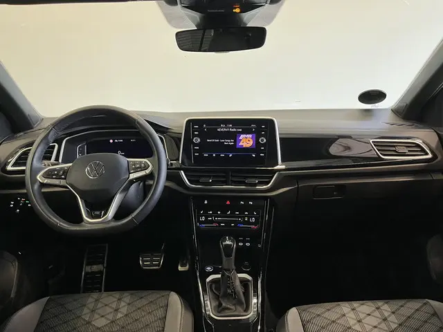 Volkswagen T-Roc 1.5 TSI 150pk DSG R-Line 2024 Benzine 9