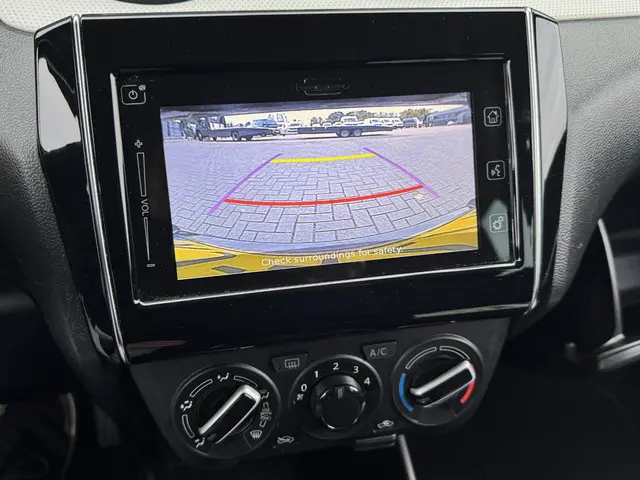 Suzuki Swift 1.2 SELECT 2019 Benzine 25