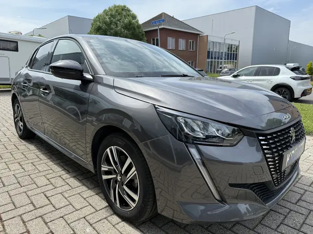 Peugeot 208 1.2 PureTech 100 Allure 2024 Benzine 5
