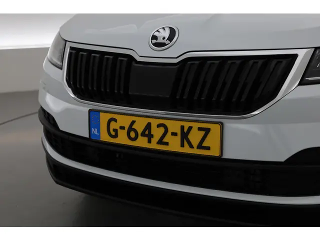 Škoda Karoq 1.5 TSI ACT DSG 2019 Benzine 25