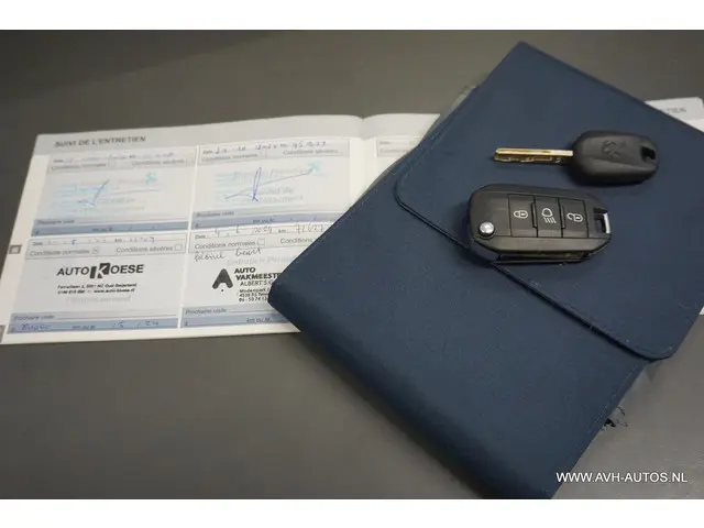 Peugeot 2008 1.2 PureTech GT-line 2017 Benzine 22