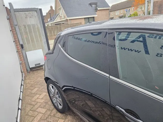 Renault Clio 0.9 TCe Night&Day 2016 Benzine 25