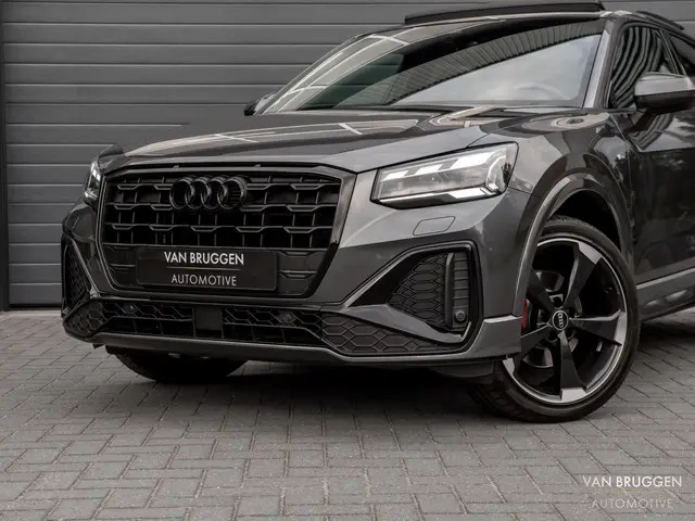 Audi Q2 35 TFSI S-Line 2021 Benzine 43