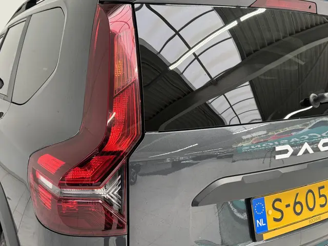 Dacia Jogger 1.0 TCe 110 Expression 7p. 2023 Benzine 29