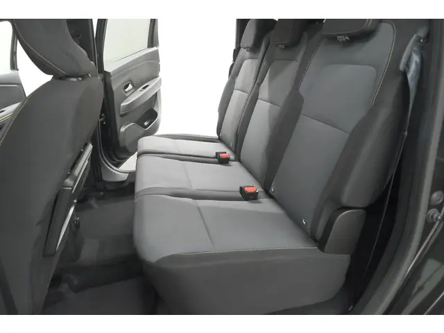 Dacia Jogger TCe 110 Extreme 2025 Benzine 34