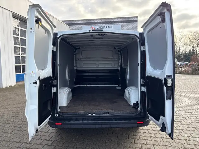 Nissan NV300 2.0 dCi 145 L2H1 AUTOMAAT 2021 Diesel 8