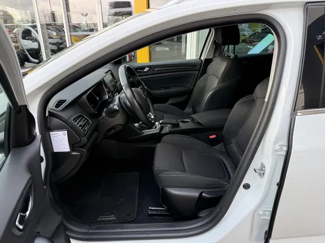 Renault Mégane Estate 1.5 dCi Limited 2018 Diesel 8