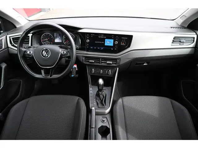 Volkswagen Polo 1.0 TSI Comfortline 2021 Benzine 4