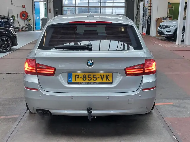BMW 5 Serie Touring 520d 190 pk Automaat 2016 Diesel 14