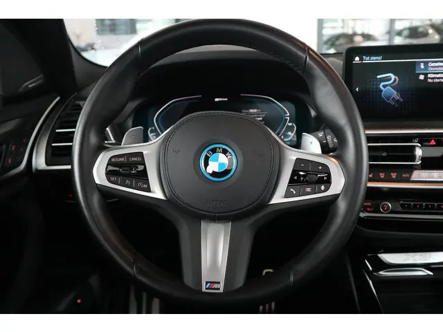 BMW X3 xDrive30e 2023 Hybride Benzine 15