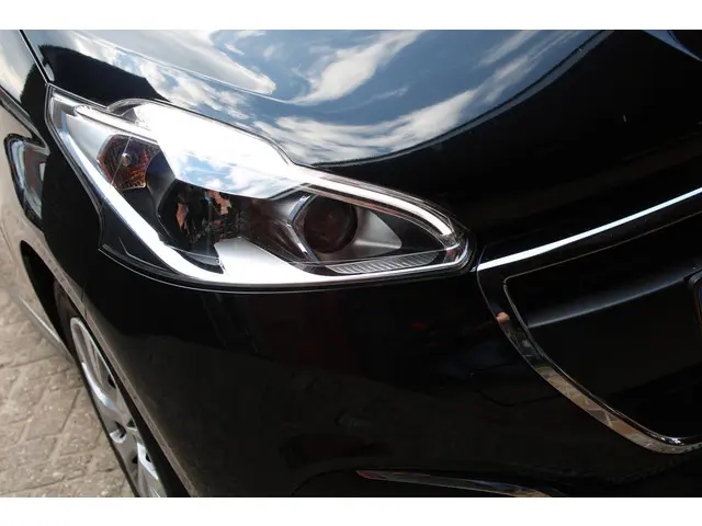 Peugeot 208 1.5 BlueHDi Blue Lease Active 2019 Diesel 16
