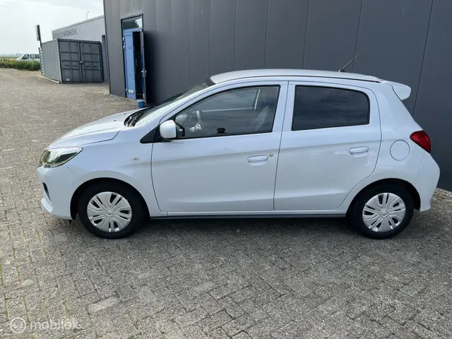 Mitsubishi Space Star 2