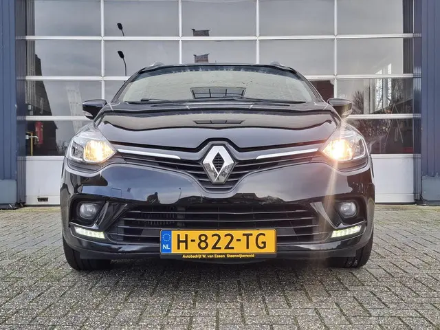 Renault Clio Estate TCe 90 Limited 2020 Benzine 8