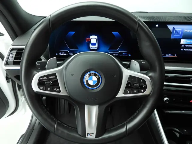 BMW 3 Serie Sedan 320e 2024 Hybride Benzine 11