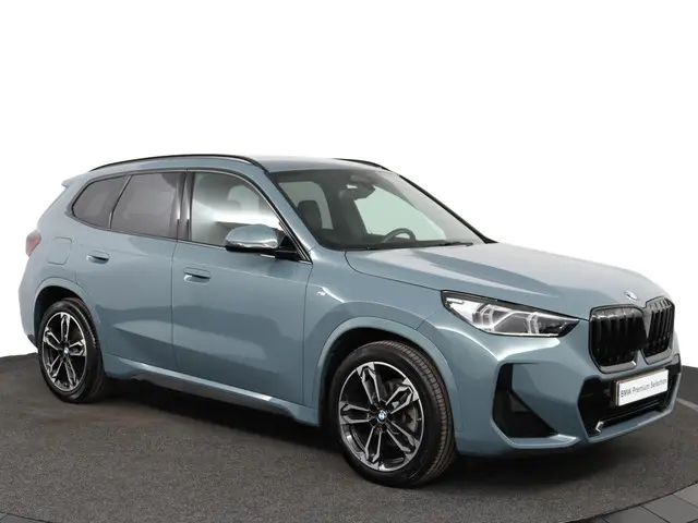BMW X1 sDrive18i 2022 Benzine 11