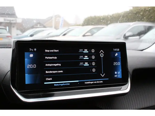 Peugeot 2008 1.5 BlueHDi Blue Lease Allure 2020 Diesel 31