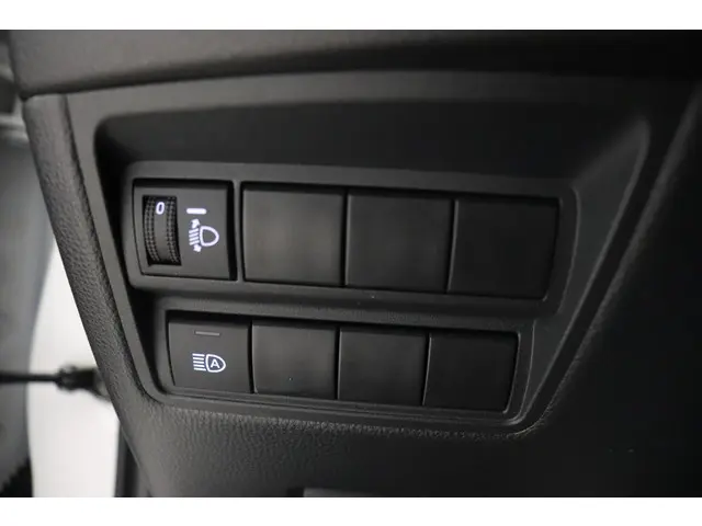 Toyota Yaris 1.5 Hybrid Dynamic, 2022 Hybride Benzine 15