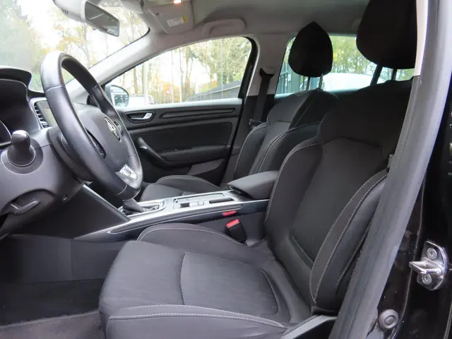 Renault Mégane 1.3 TCe Limited AUTOMAAT 2019 Benzine 18