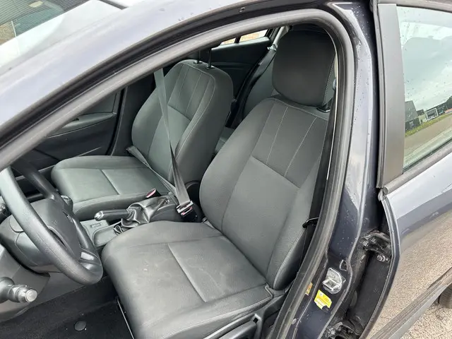 Renault Mégane 1.6 Authentique 2012 Benzine 9