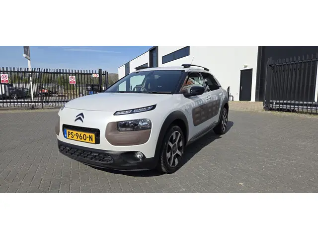 Citroën C4 Cactus 1.2 PureTech W 2014 Benzine 2
