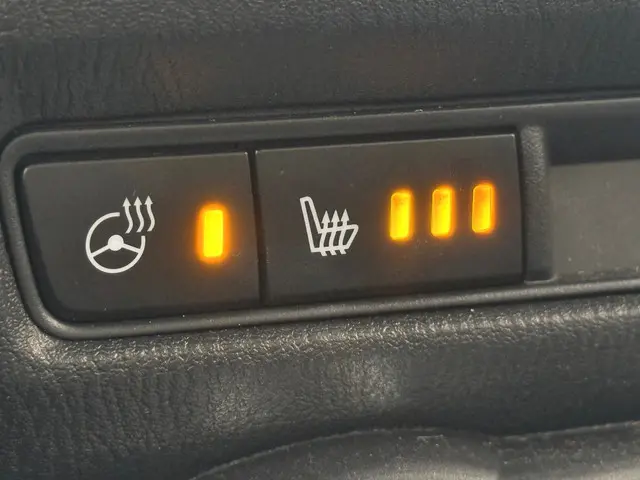 Mazda 2 1.5 Skyactiv-G Luxury HUD CAM NAVI 2022 Benzine 11