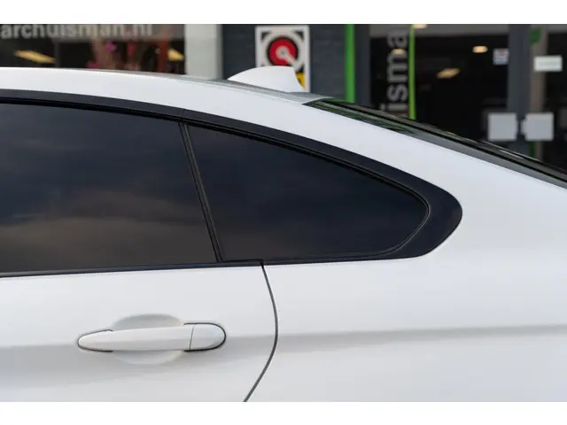 BMW 4 Serie Gran Coupé 418i Executive 2019 Benzine 36