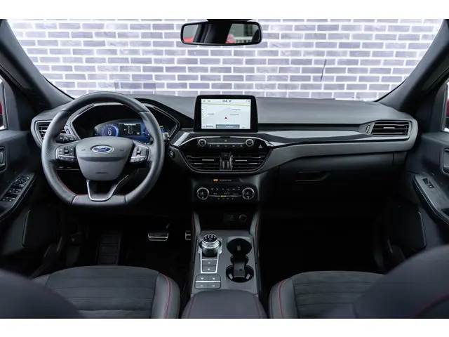 Ford Kuga 2.5 PHEV ST-Line X 2021 Hybride Benzine 26