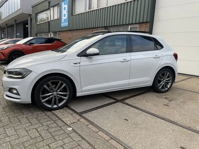 Volkswagen Polo 1.0 TSI R-Line DSG /Pano/ LED 2018 Benzine 2