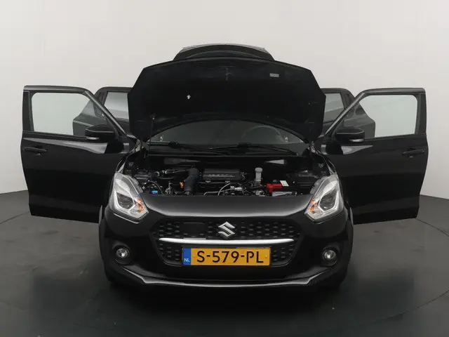 Suzuki Swift 1.2 Style Smart Hybrid 2023 Benzine 26