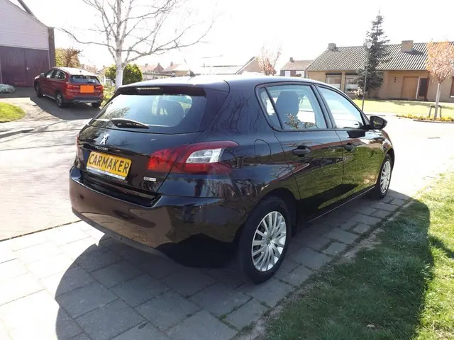 Peugeot 308 1.2 PureTech Access 2016 Benzine 4
