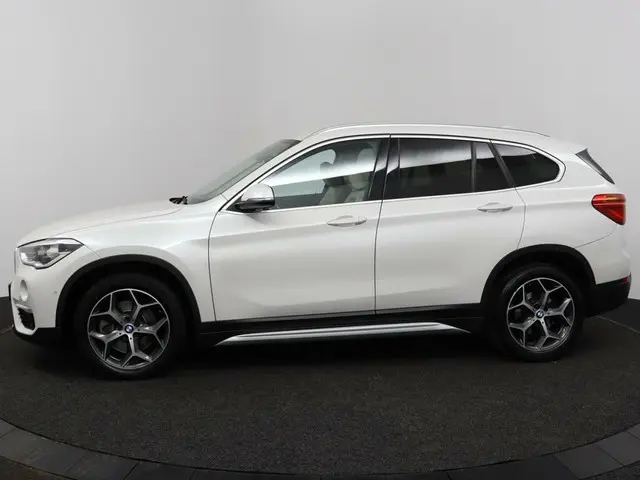 BMW X1 sDrive20i Centennial High Executive 2017 Benzine 11