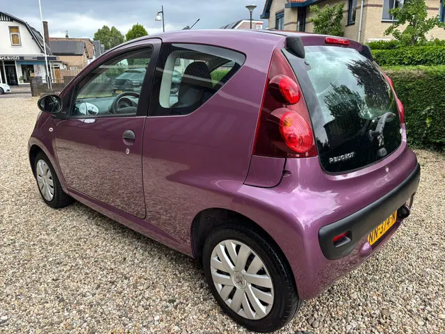 Peugeot 107 1.0 Access Accent 2012 Benzine 4