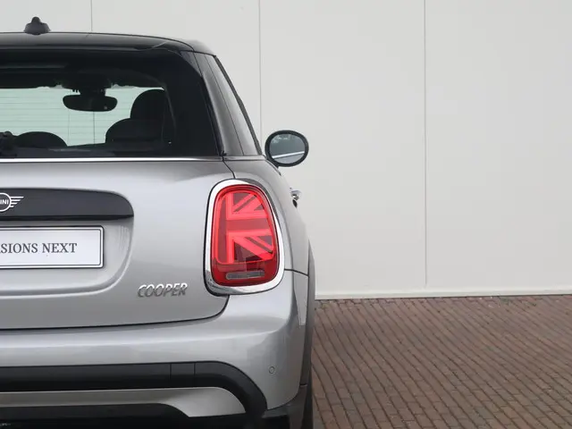 MINI Cooper Mini 1.5 Camden Edition 2023 Benzine 10