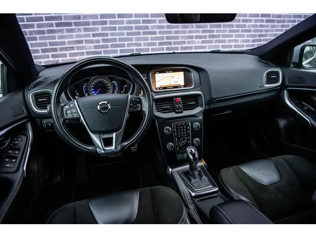 Volvo V40 2.0 T4 Business Sport 2017 Benzine 11