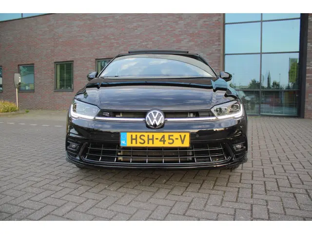 Volkswagen Polo 1.0 TSI R-Line 2024 Benzine 2