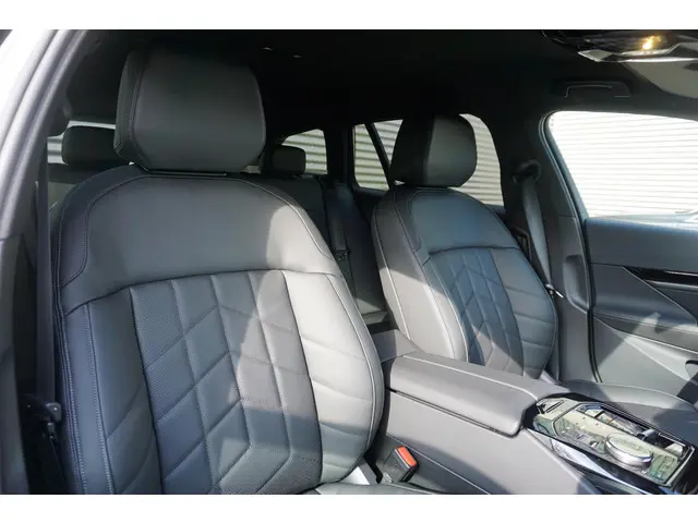 BMW 5 Serie Touring 530e 2025 Hybride Benzine 8