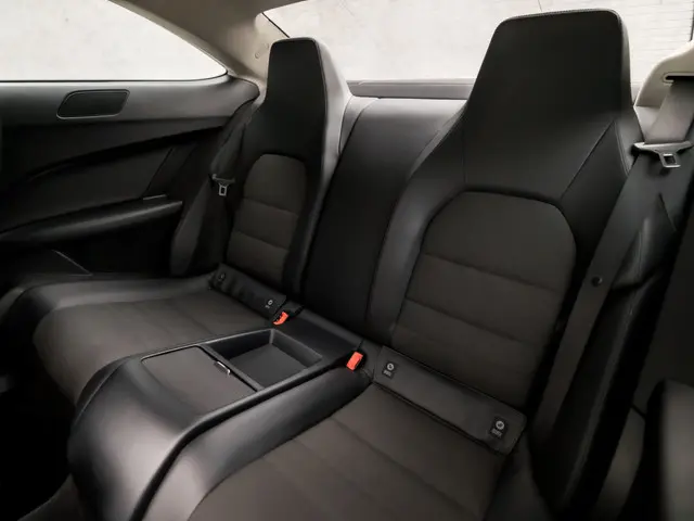 Mercedes-Benz C-Klasse Coupé 180 AMG Sport 2012 Benzine 16