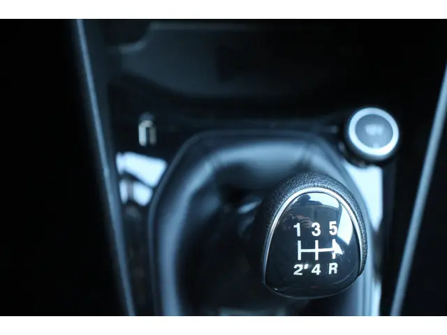 Ford Fiesta 1.1 Trend 2018 Benzine 19