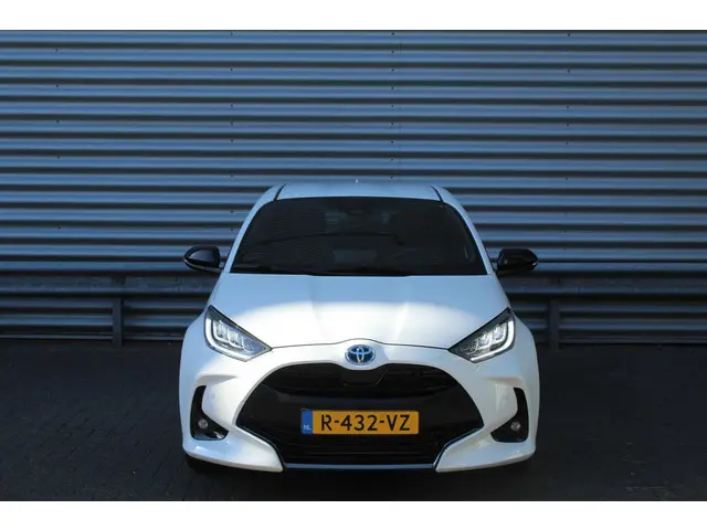 Toyota Yaris 1.5 Hybrid Executive 2022 Hybride Benzine 2