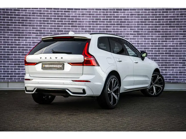 Volvo XC60 B5 Ultimate Dark 2023 Benzine 3
