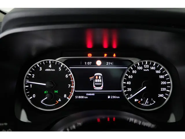 Nissan QASHQAI 1.3 MHEV Acenta 2021 Hybride Benzine 10
